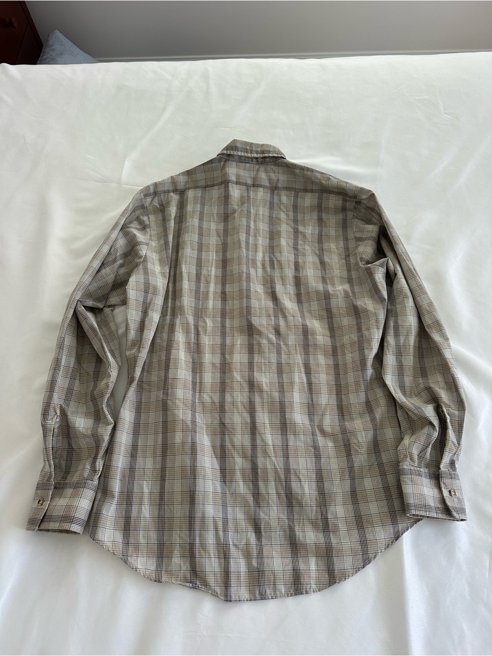 Wrangler Beige and Light Brown Plaid Button-Down Shirt - Picture 4 of 4